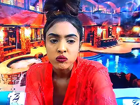 IndianPretty14u2Luv webcam