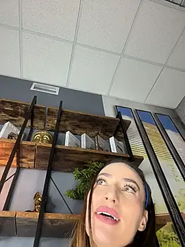 IAmNobodyXXX webcam