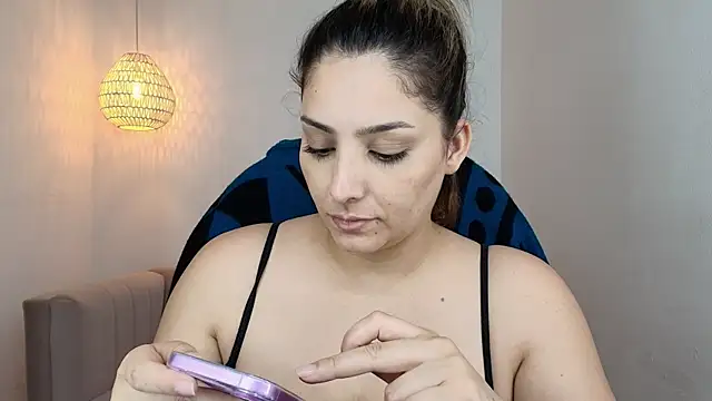 YummyAnna_ webcam
