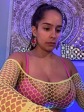 Mau_White webcam