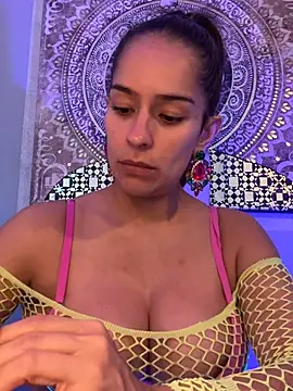 Mau_White webcam