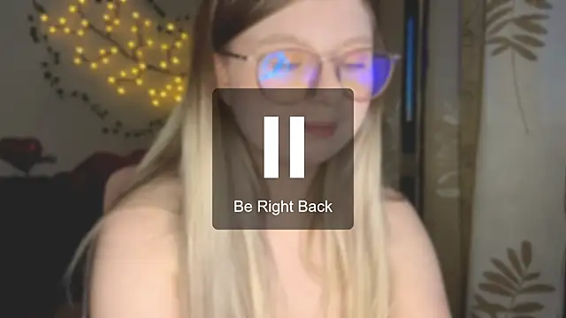 YukiBlush live cam on StripChat
