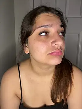 treasurebabii webcam