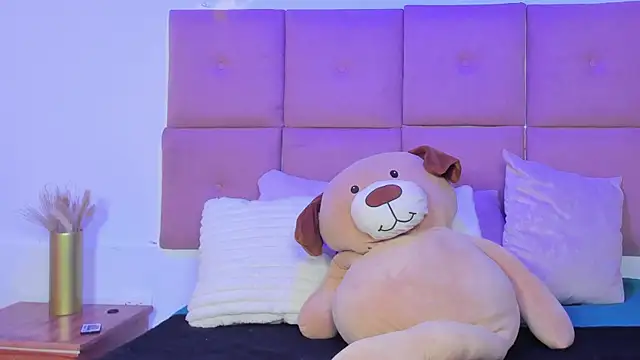 Piinksoul149 webcam