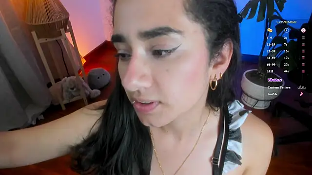 Anya_Volkov webcam