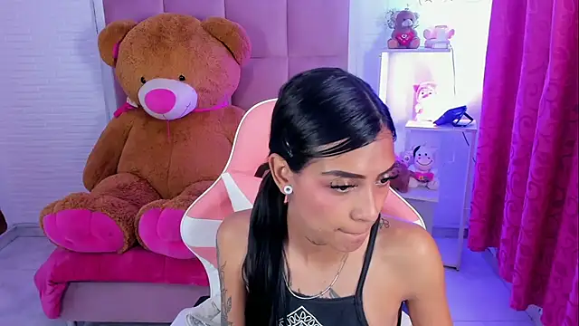 KarlaSlutSkinny__ live cam on StripChat
