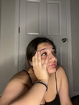 treasurebabii live cam
