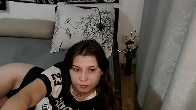 AlienforTwenty webcam