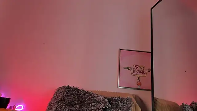 miaapril webcam