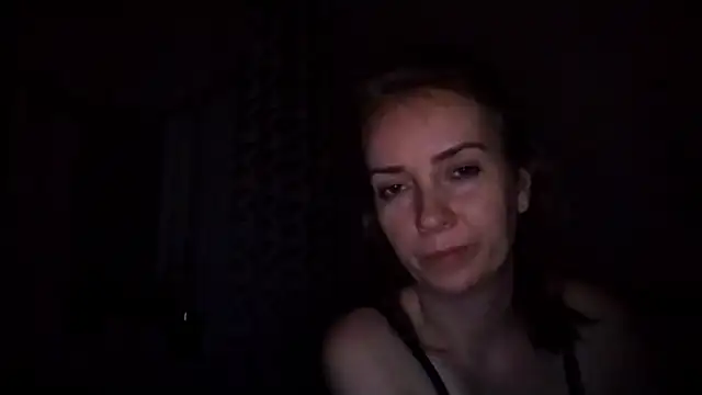 JenniferAlone webcam
