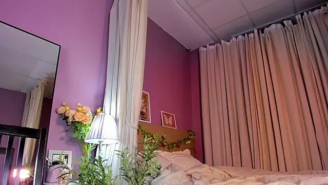 dearly_emily (F young) - Spank boobs