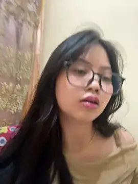 kylie111777 (F young) - Tease me