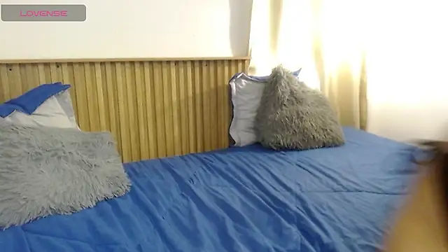 Violet_2003 webcam