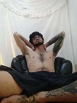 Loggan_donnelly webcam