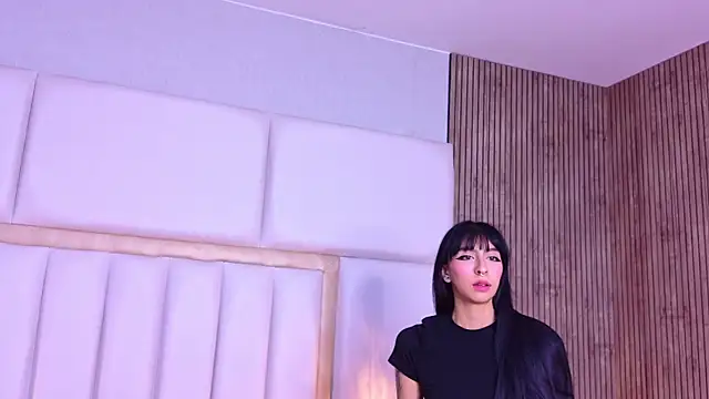 LaylaaDoll webcam
