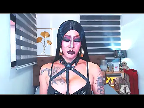 DominateMistressTania webcam