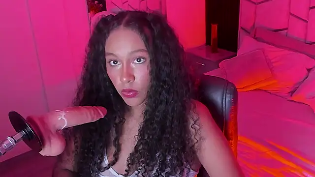 MiaBlackrose webcam