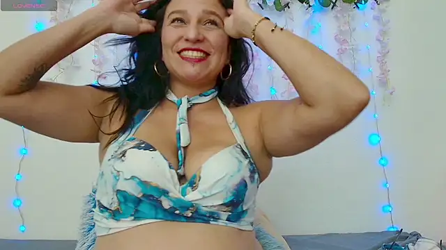 Luna_milf13 webcam