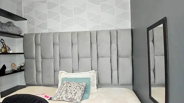 LIA__MILLER_ live cam on StripChat