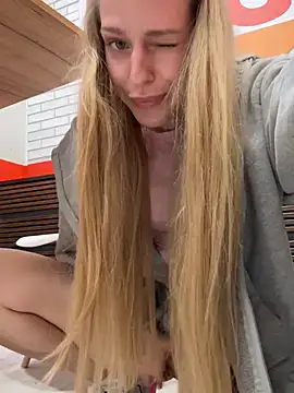 kira_mia