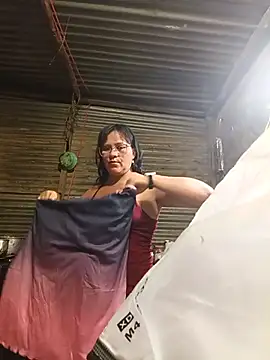 dirty_pregnant_mommy (F milf) - Squirt fountain