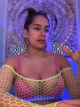 Mau_White webcam