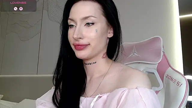 JenniferQueen11 webcam