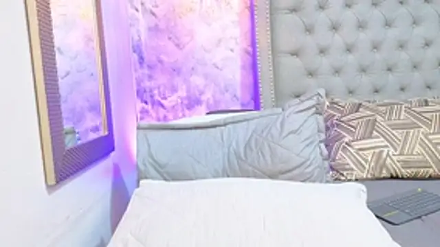 Sofia_Blosom webcam
