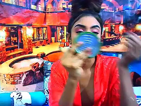 IndianPretty14u2Luv webcam