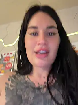 TattooGirlAlia webcam