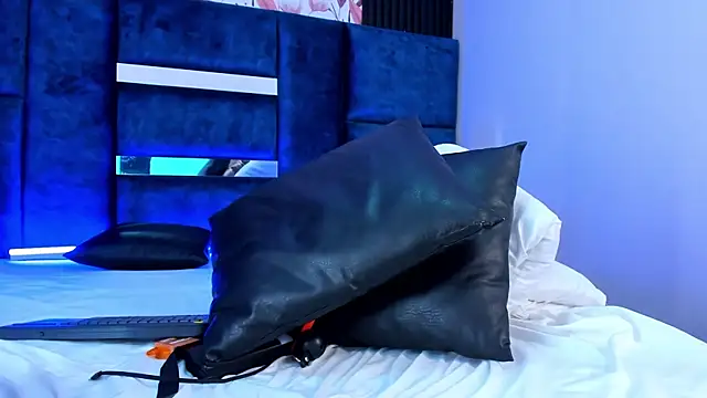 AmmyJones_ webcam