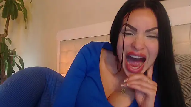 _Pamela_doll webcam