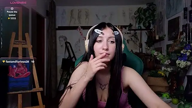 EffieMeowley webcam