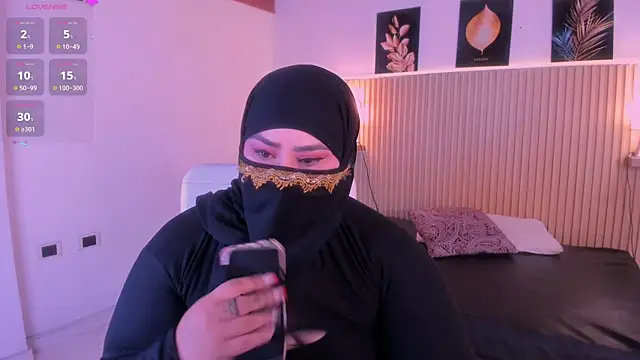 samanee_konn webcam