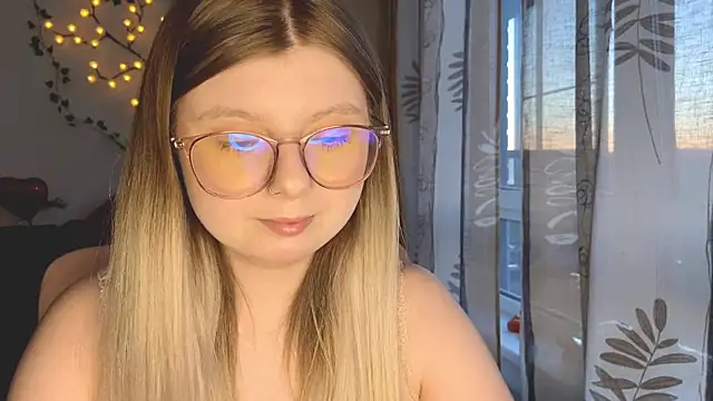 YukiBlush webcam