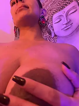 Mau_White Live Webcam on Stripchat