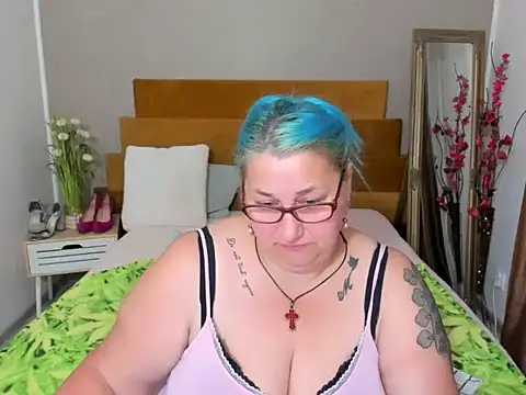 Sugarmommy_69X webcam