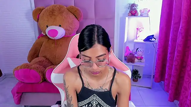 KarlaSlutSkinny__ webcam