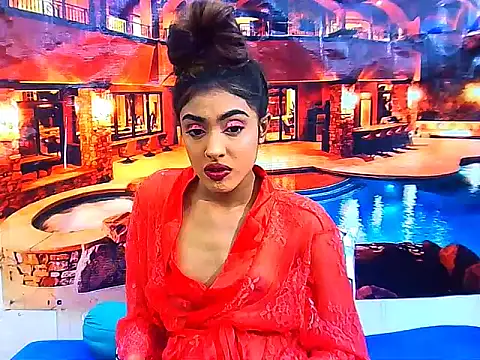 IndianPretty14u2Luv webcam