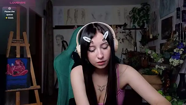 EffieMeowley webcam