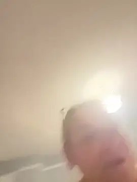 Blondnboujee53 live cam on StripChat