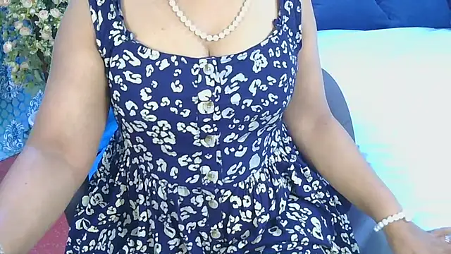 Mallu_Manisha webcam