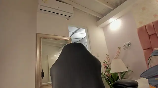 aishathornee webcam