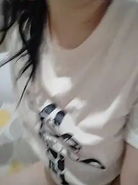 luna_pinky webcam