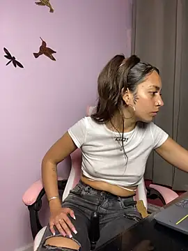 DulceLatinaxo webcam