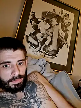 DaUninut696 webcam