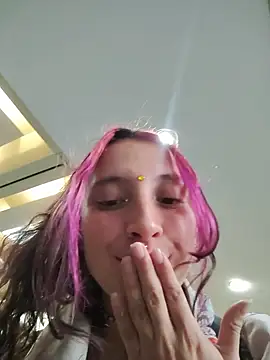 _Laary_Lily webcam