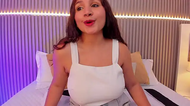 Victoria_Rosee webcam