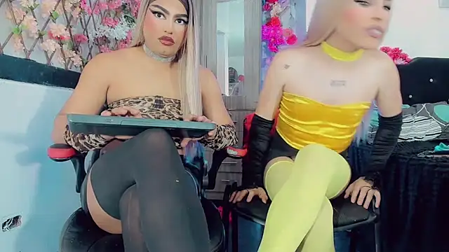 Thiara_veky_ webcam
