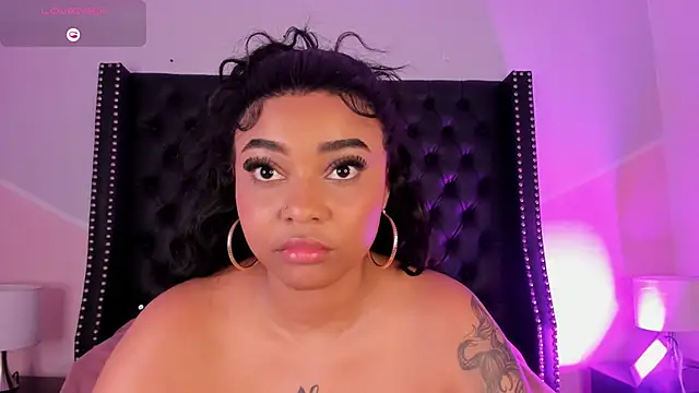 Scarlett_Valet webcam